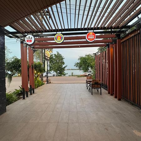 Bed Loft Cafe Hotel Khon Kaen Exterior photo