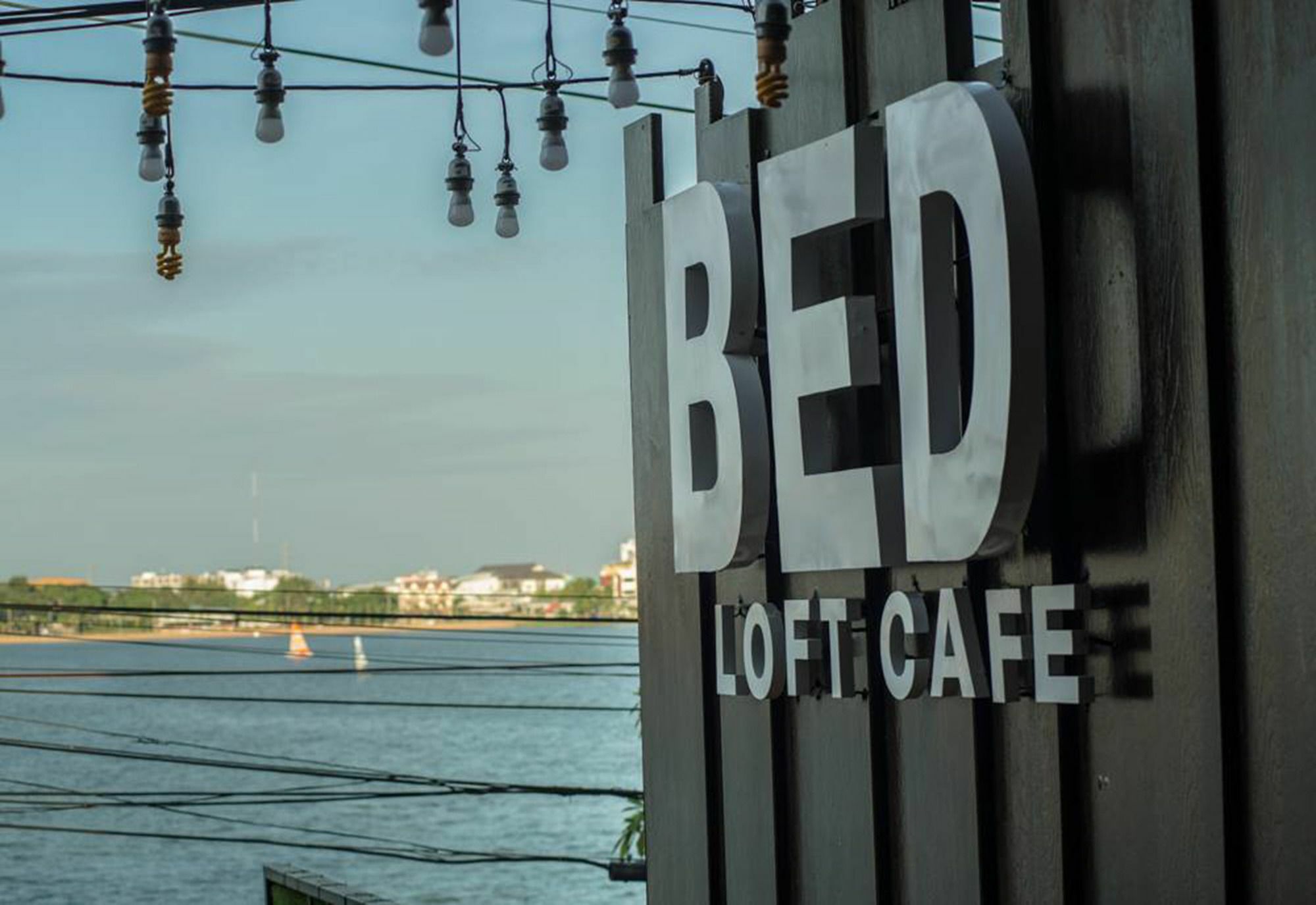 Bed Loft Cafe Hotel Khon Kaen Exterior photo