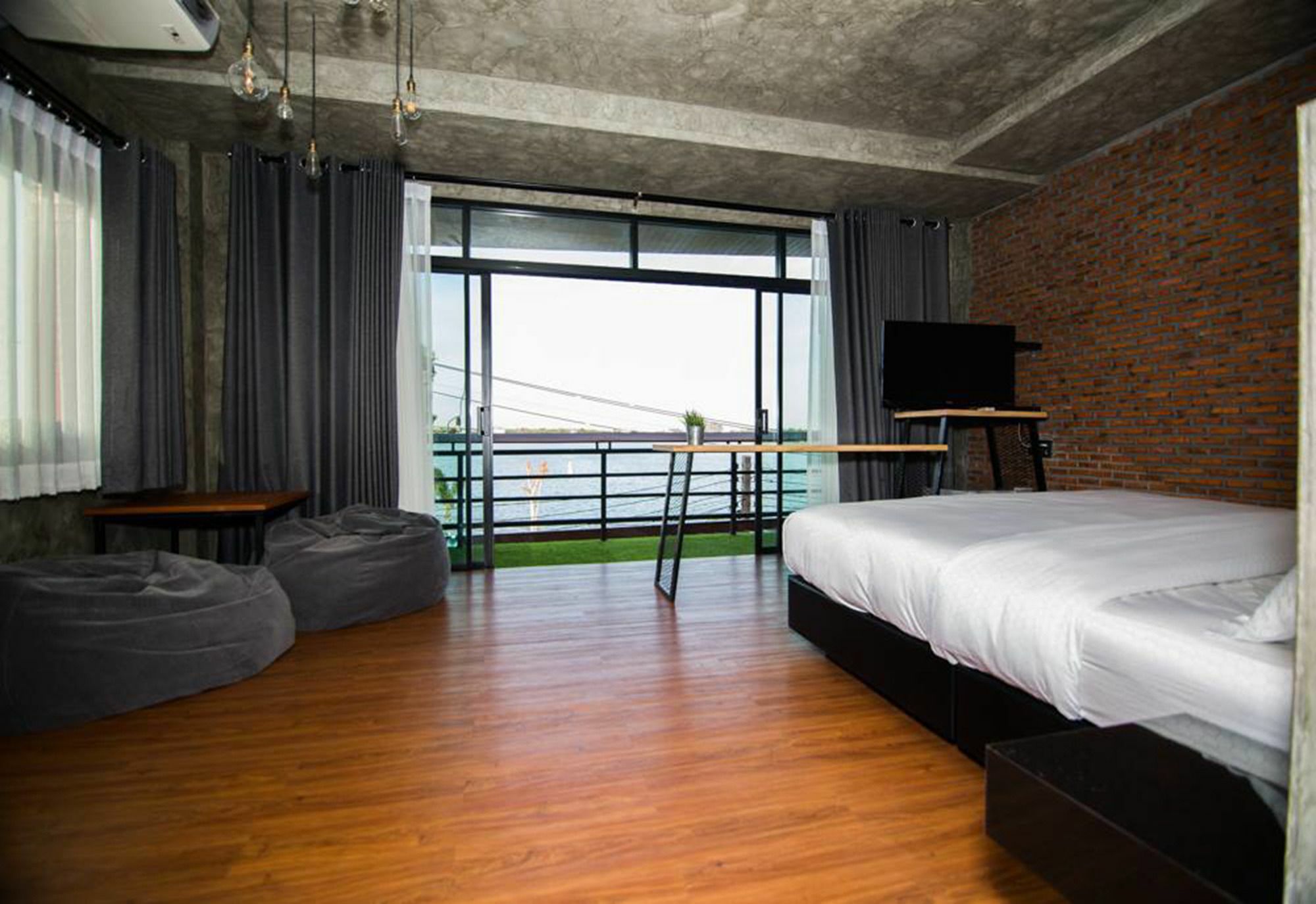 Bed Loft Cafe Hotel Khon Kaen Exterior photo